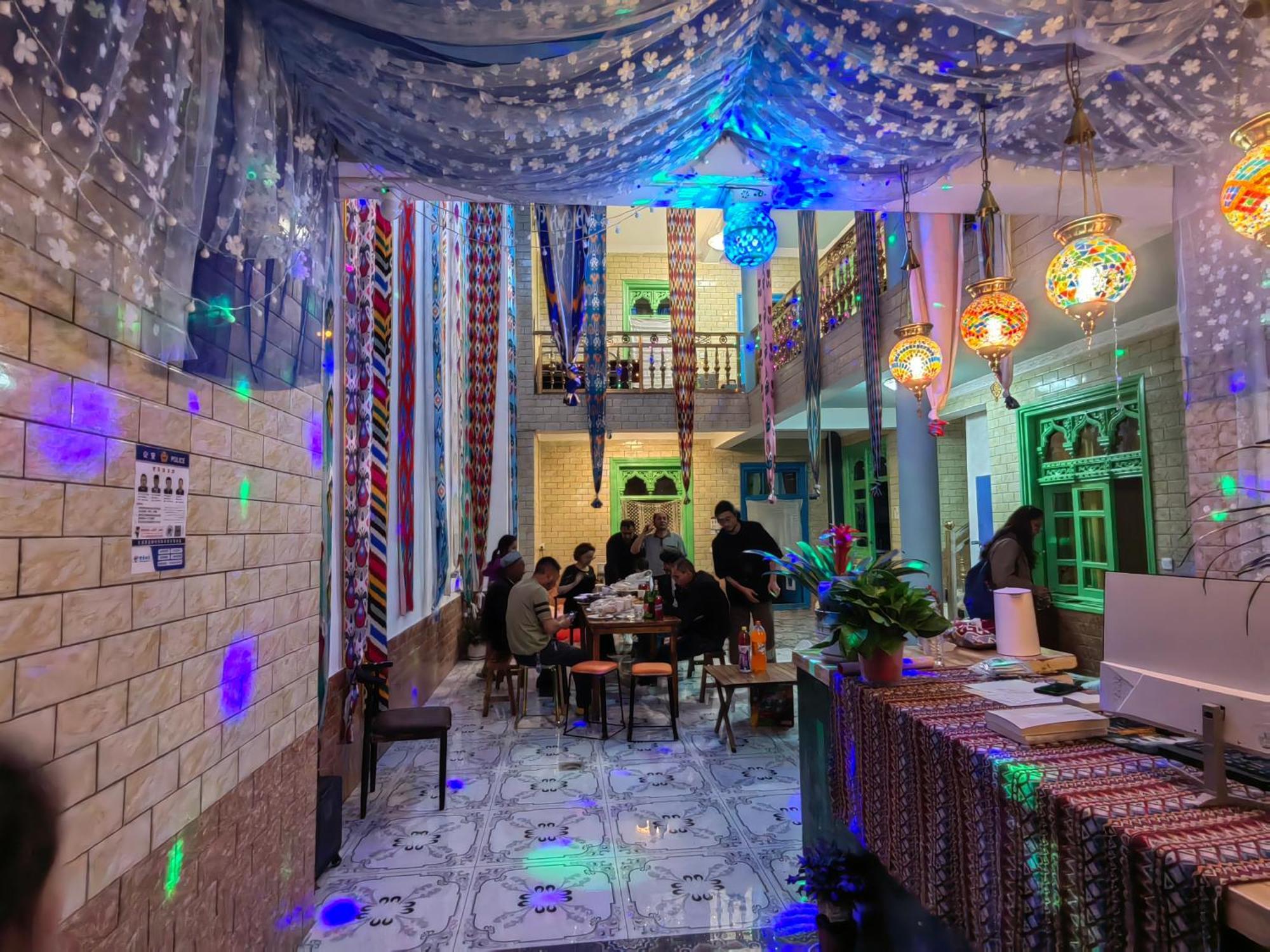喀什市故人归青年旅店 Экстерьер фото